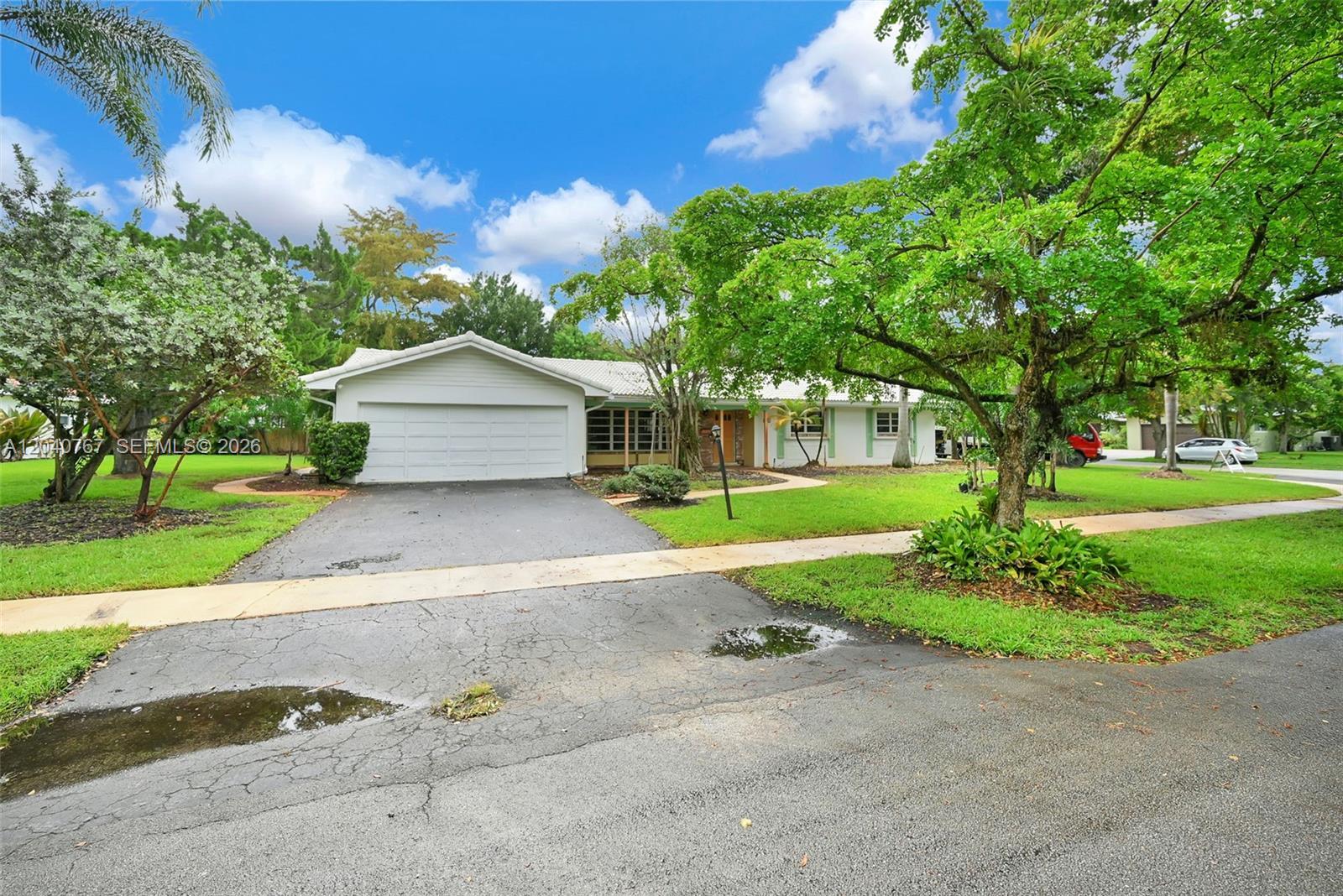 600 Petunia Dr, Plantation FL 33317 photo 3