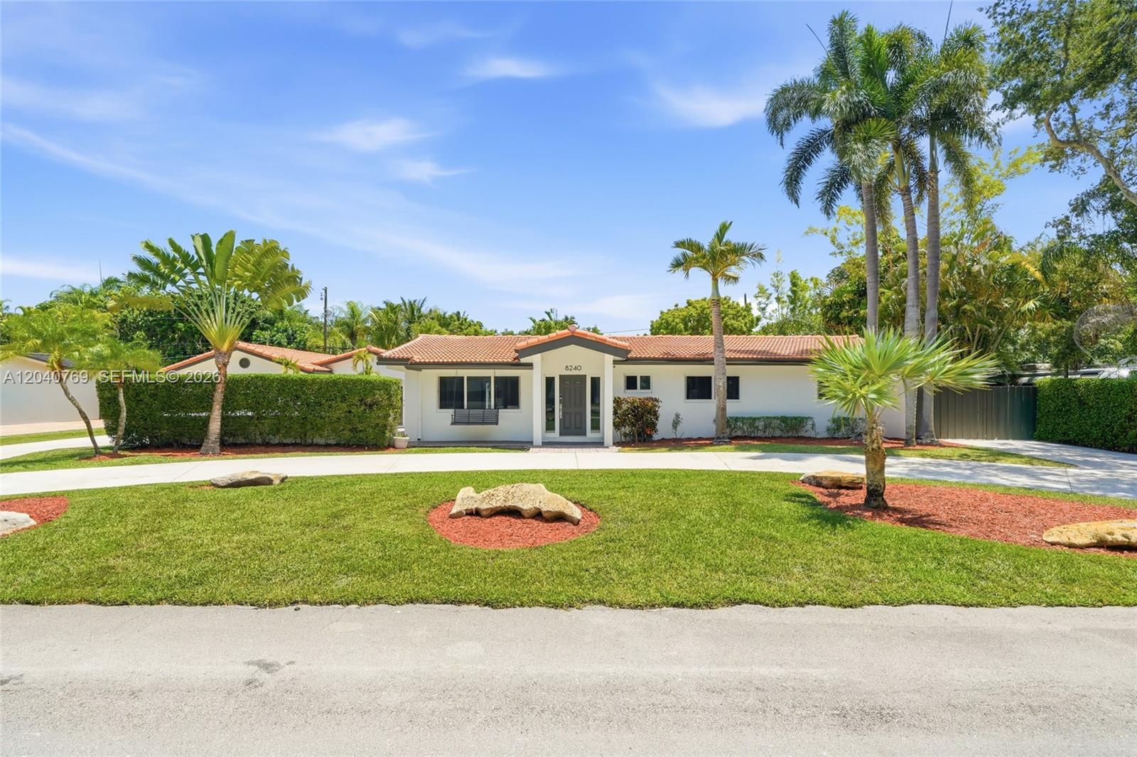 8240 SW 150 Dr, Palmetto Bay FL 33158