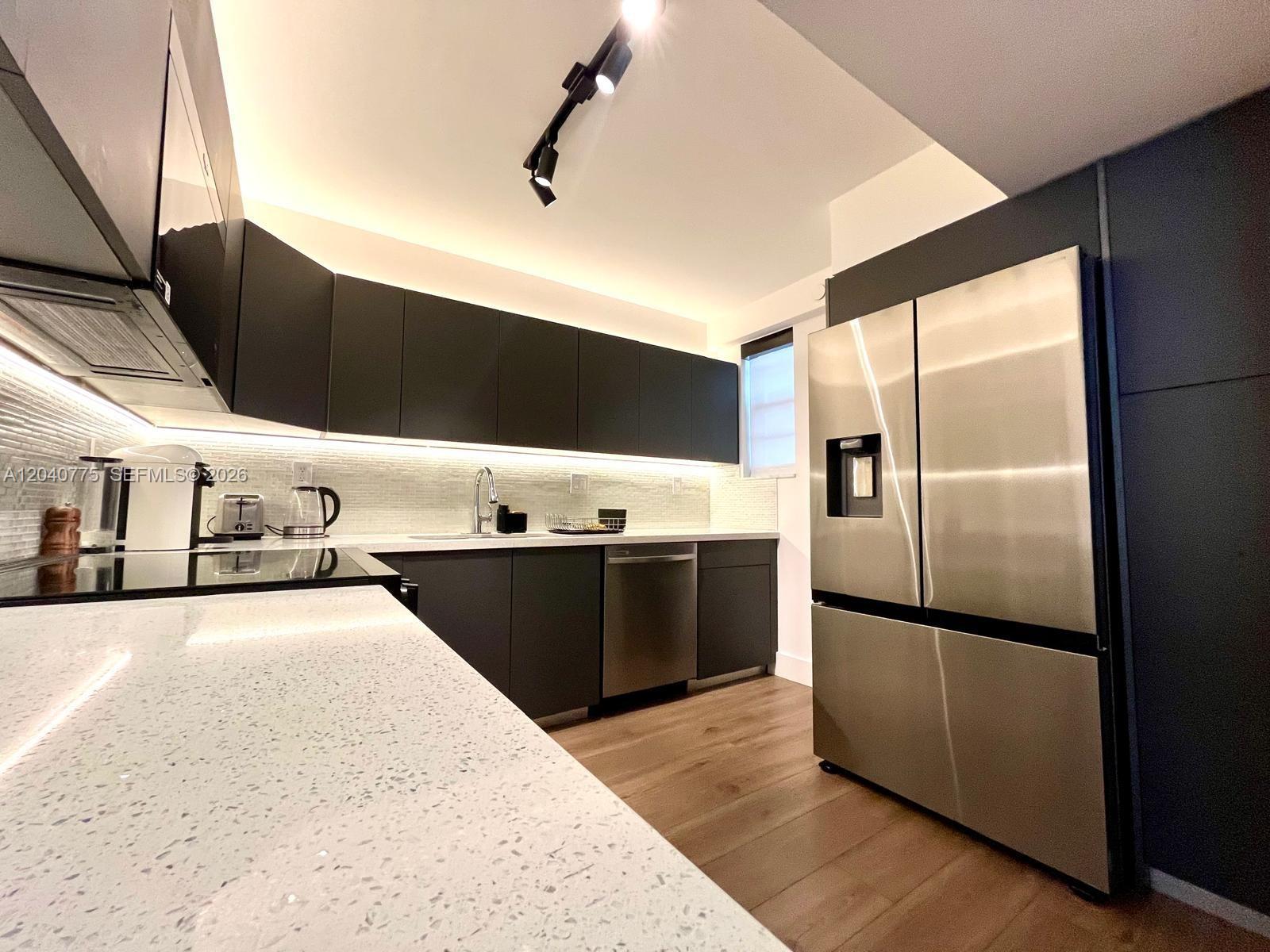 6820 Indian Creek Dr # 5C, Miami Beach FL 33141 photo 5