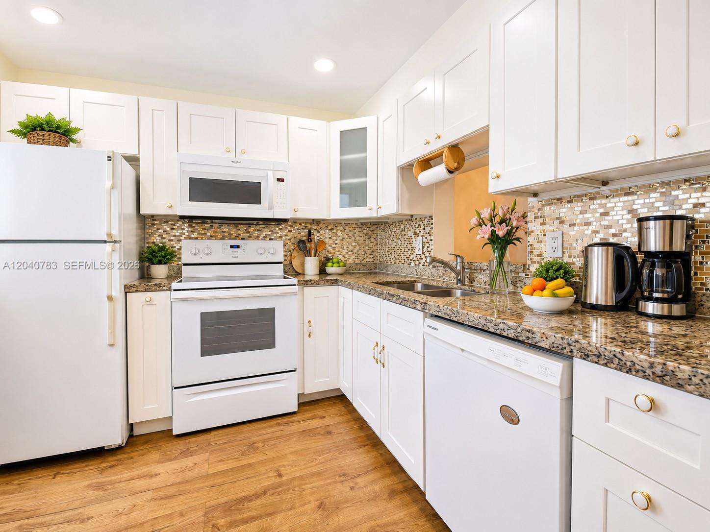 300 NE 12th Ave # 606, Hallandale Beach FL 33009