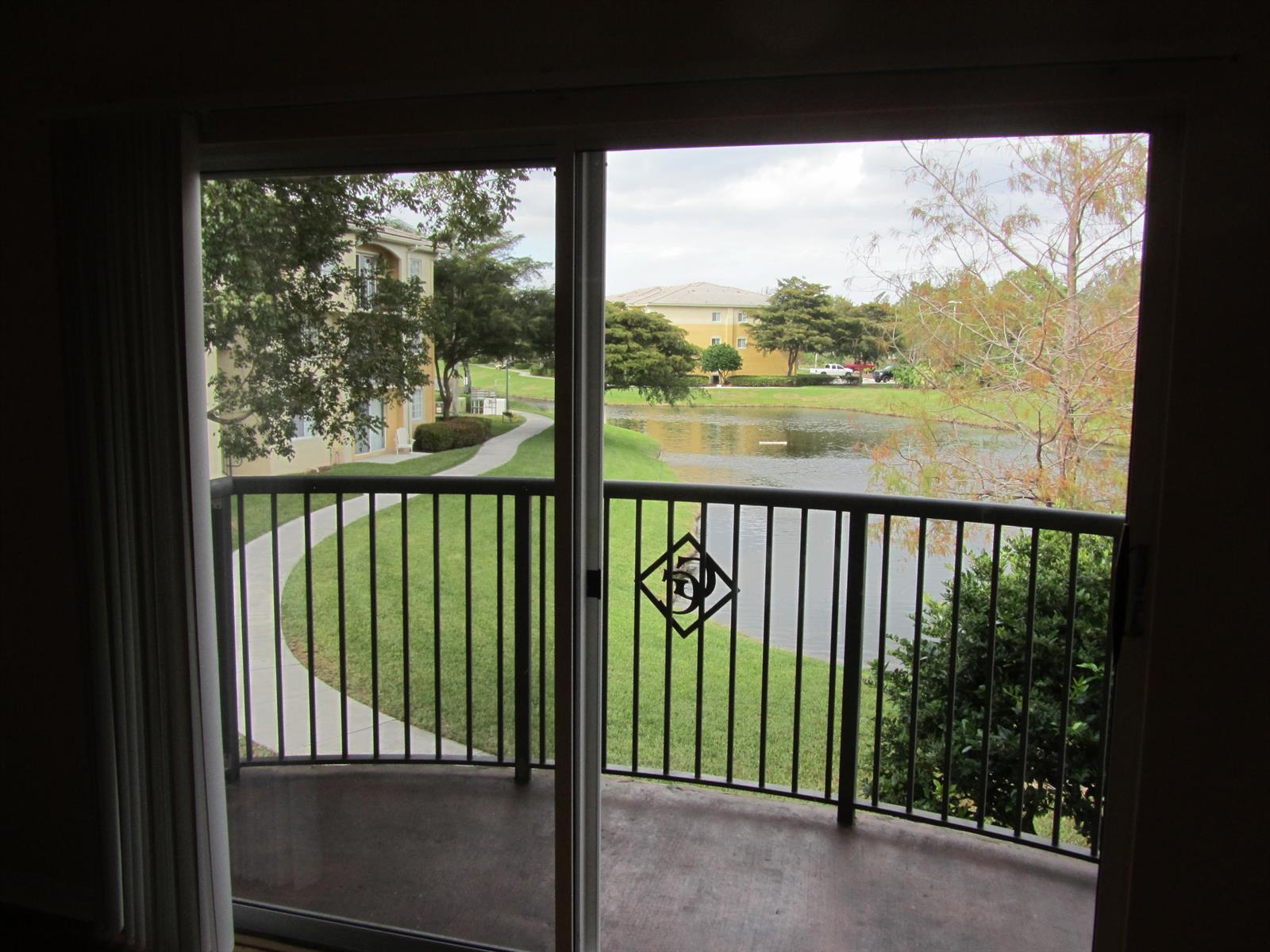 700 S Crestwood Court S # 704, Royal Palm Beach FL 33411