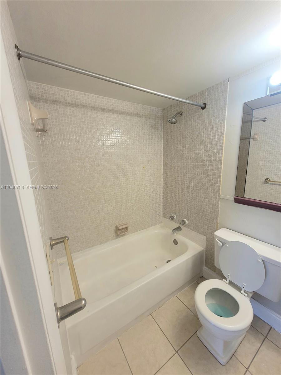 2025 NE 164th St # 319, North Miami Beach FL 33162 photo 5