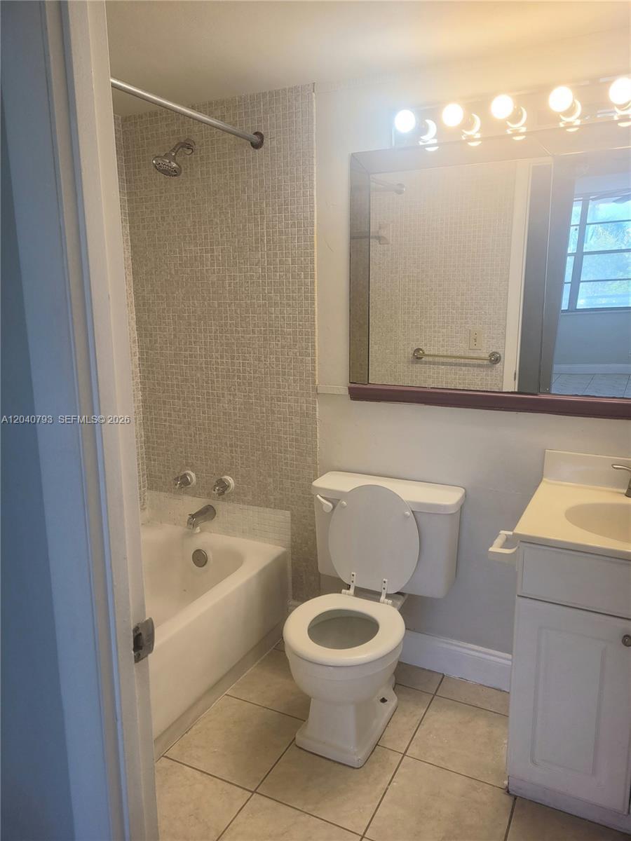 2025 NE 164th St # 319, North Miami Beach FL 33162 photo 4