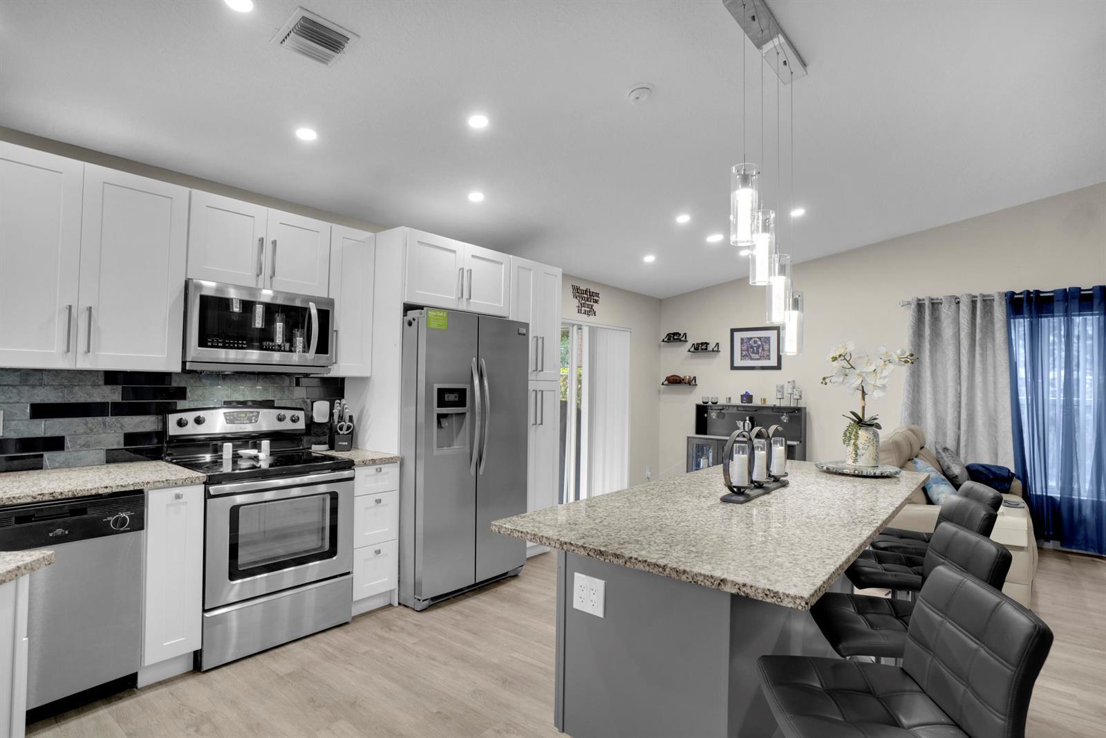 1238 Pine Sage Circle, West Palm Beach FL 33409 photo 4