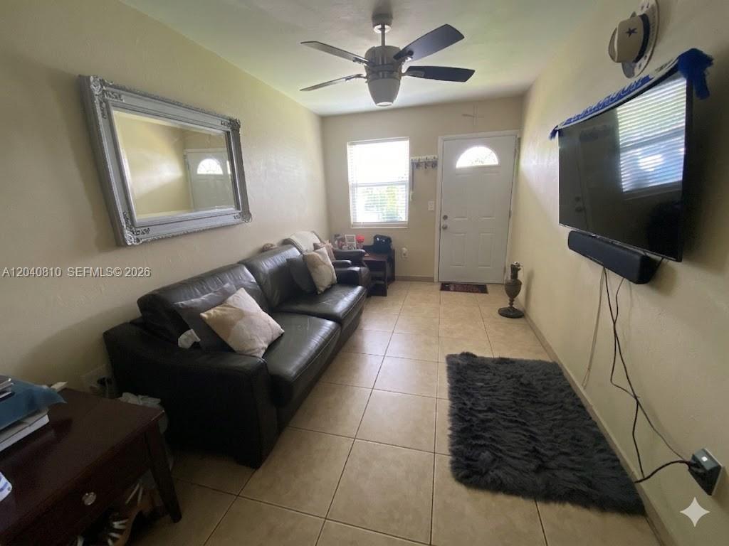 3010-3012 NW 26th St, Miami FL 33142 photo 4