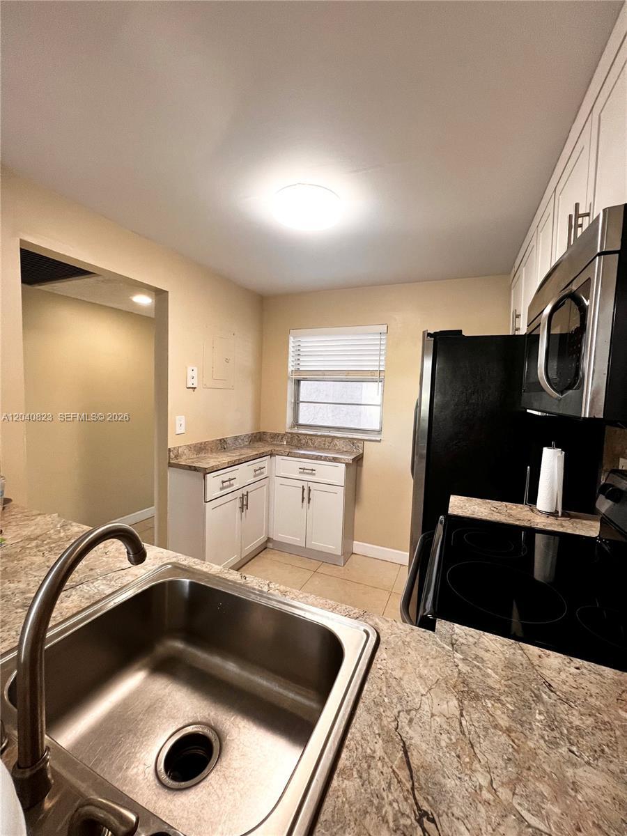 9235 Lagoon Pl # 109, Davie FL 33324 photo 3