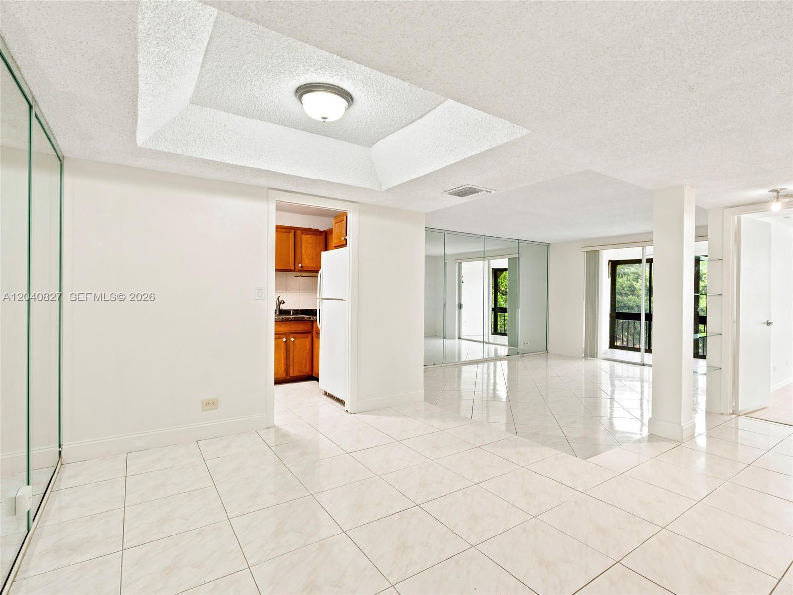 3740 Inverrary Dr # 3N, Lauderhill FL 33319