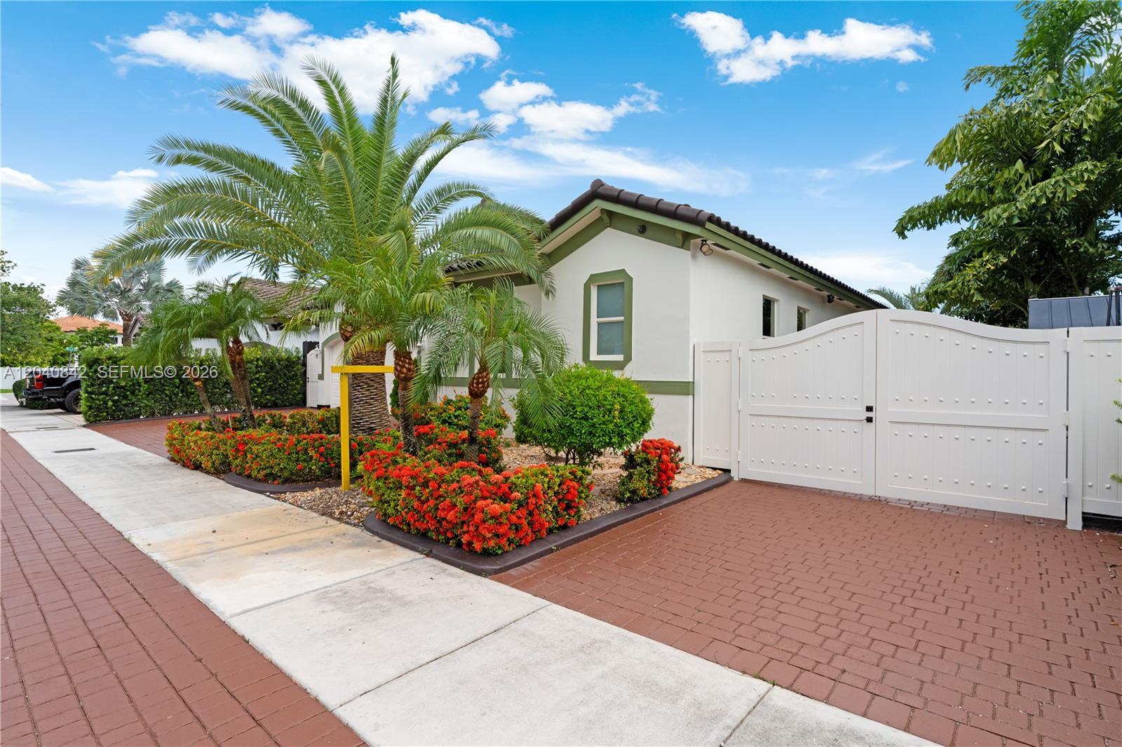 2351 SW 145th Ave, Miami FL 33175 photo 4