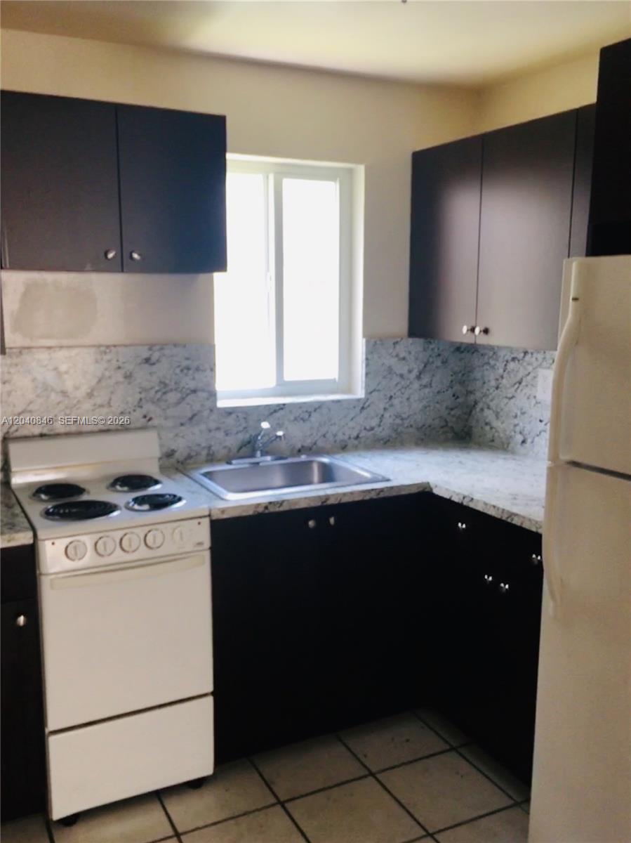 960 Biarritz Dr # 2, Miami Beach FL 33141 photo 3