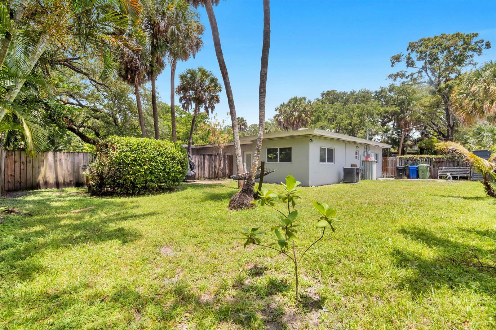 1548 SW 23rd Court, Fort Lauderdale FL 33315 photo 2