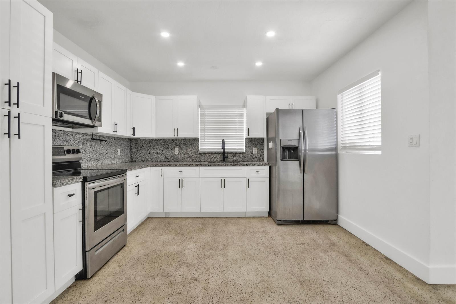 1548 SW 23rd Court, Fort Lauderdale FL 33315 photo 4
