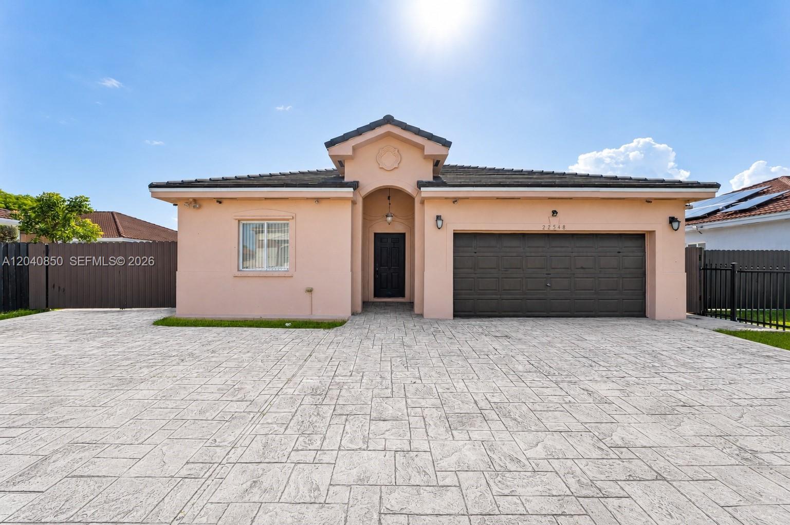 22548 SW 102nd Path, Cutler Bay FL 33190