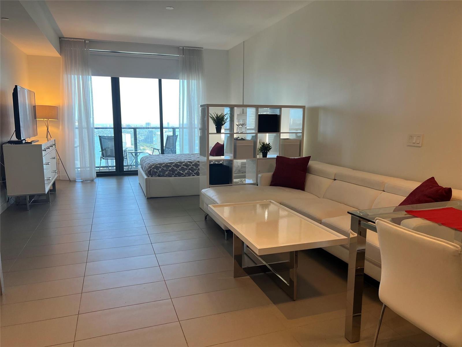 1600 NE 1st Avenue # 3704, Miami FL 33132 photo 2