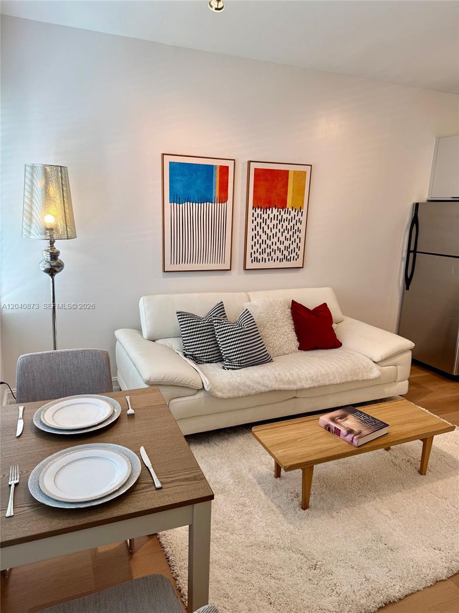 611 11th St # 104, Miami Beach FL 33139 photo 2