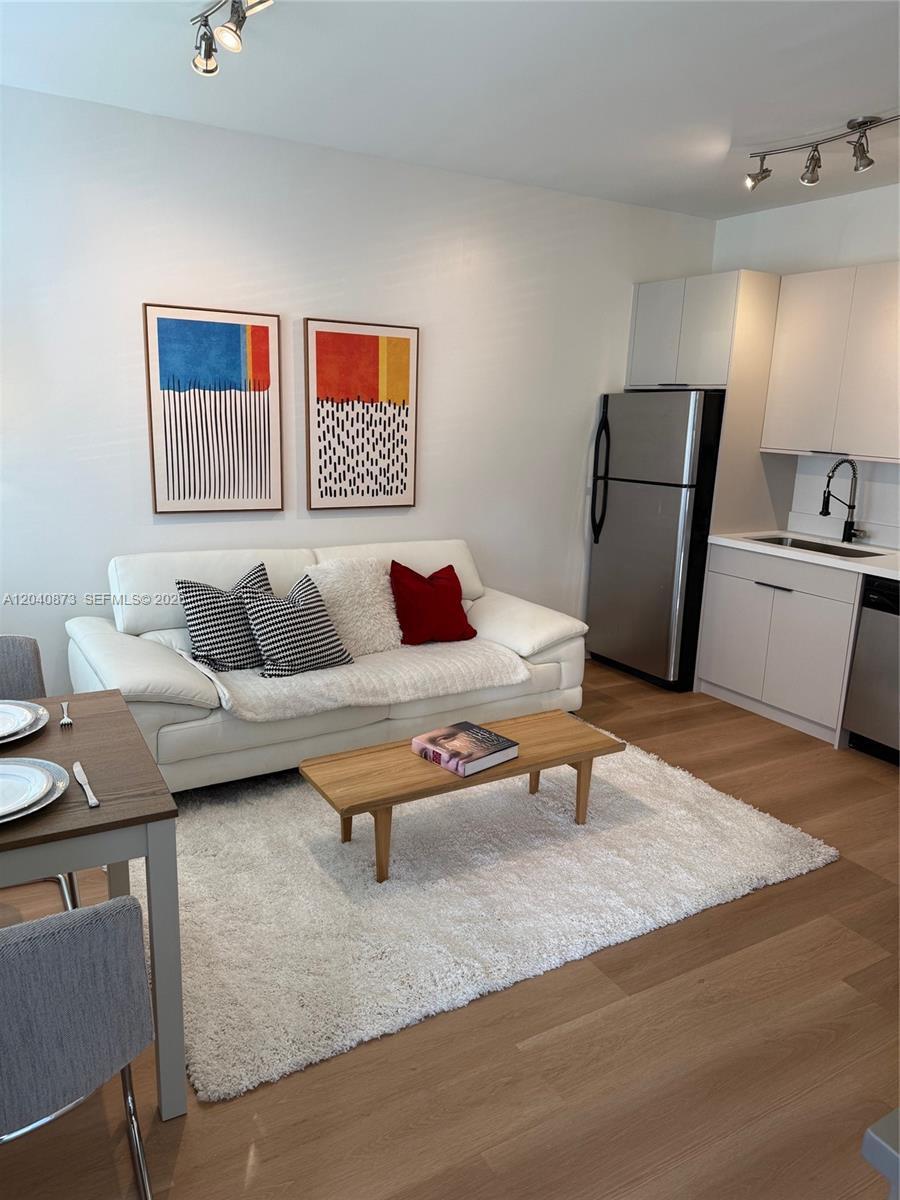 611 11th St # 104, Miami Beach FL 33139 photo 3