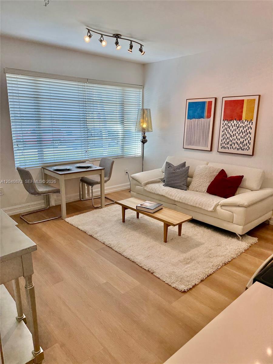 611 11th St # 104, Miami Beach FL 33139 photo 4