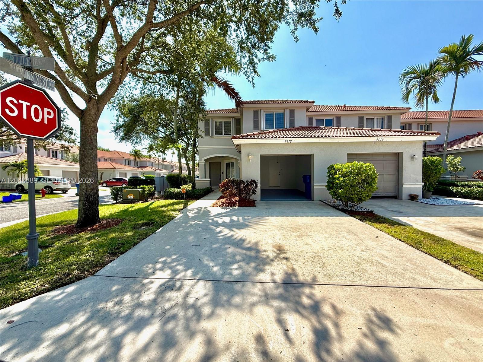 9612 Lily Bank Ct, Riviera Beach FL 33407 photo 2