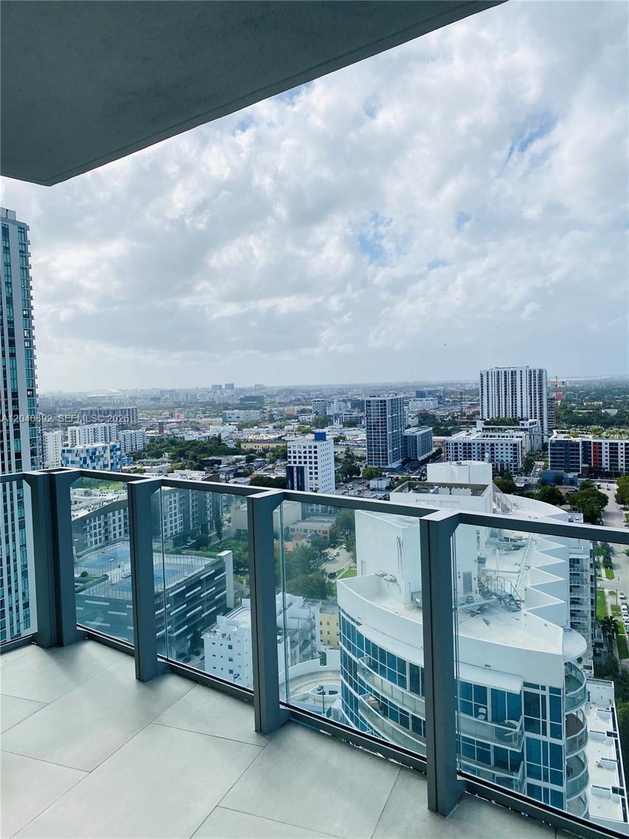Miami, FL 33137 photo 3