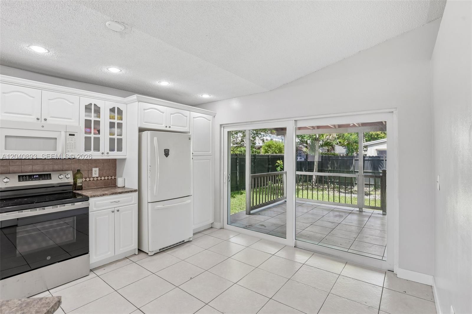 9709 SW 146th Ct, Miami FL 33186 photo 4