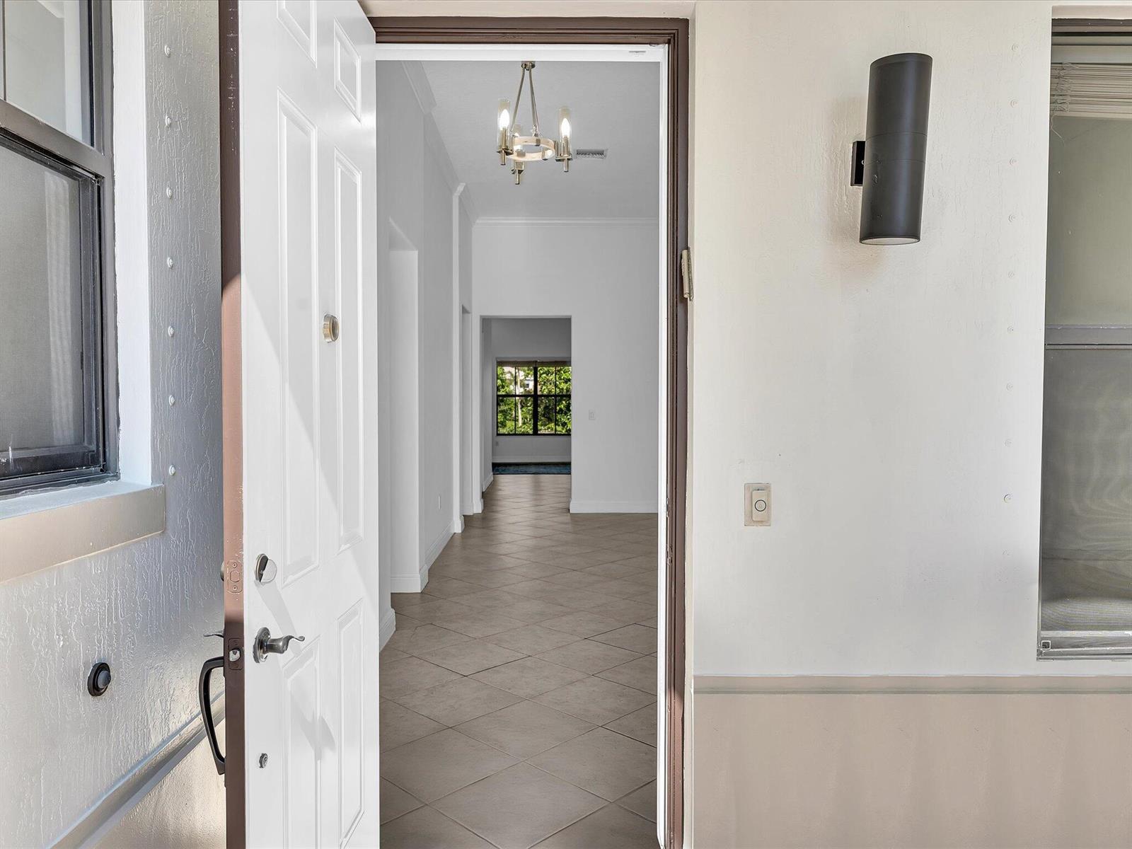 2680 NW 84th Way, Pembroke Pines FL 33024 photo 4