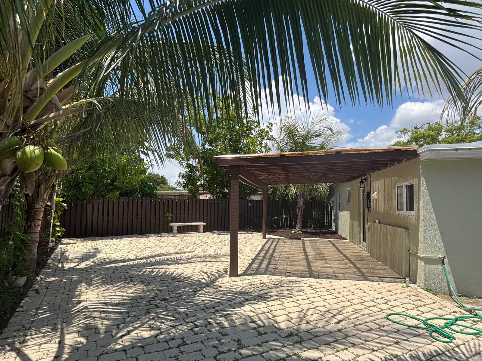 2480 NE 13th Terrace, Pompano Beach FL 33064 photo 3
