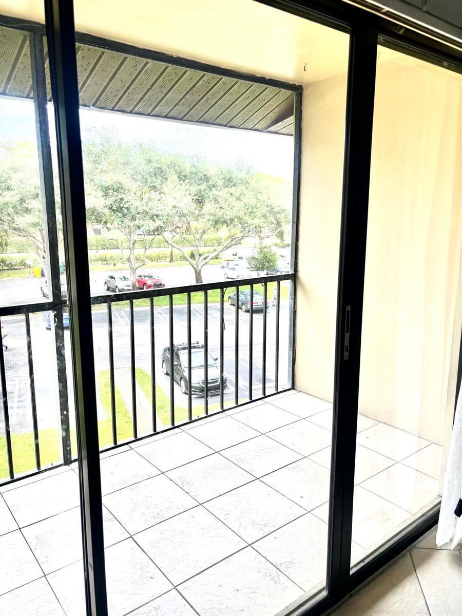 201 Foxtail Drive # H3, FL 33415 photo 5