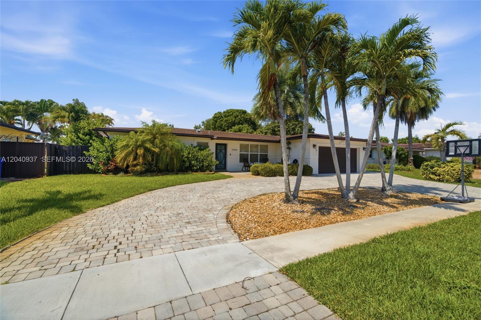 11700 NW 14th St, Pembroke Pines FL 33026 photo 3