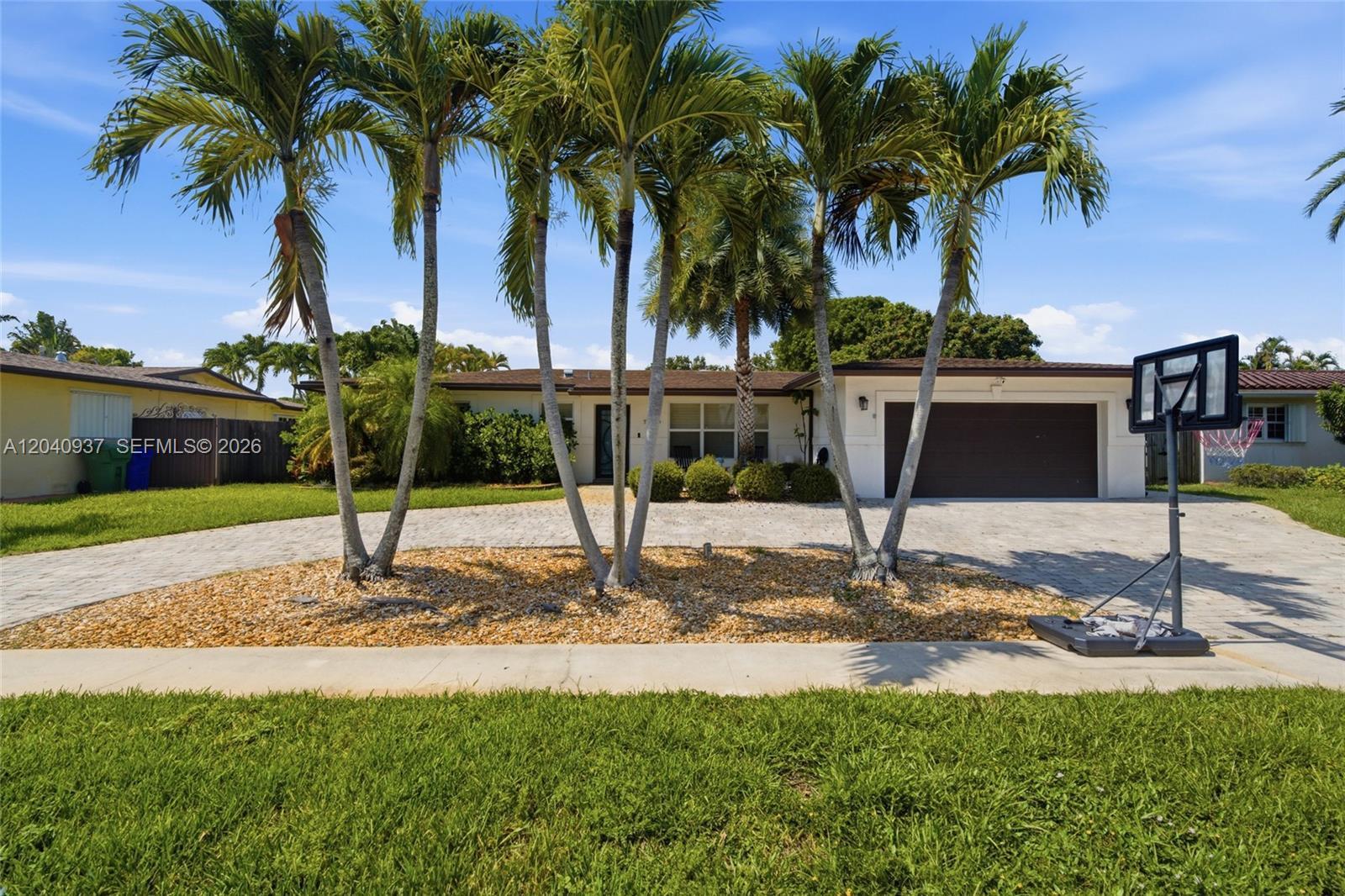 11700 NW 14th St, Pembroke Pines FL 33026
