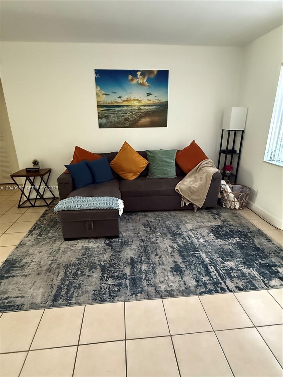 500 SW 7th St # 510, Hallandale Beach FL 33009 photo 2