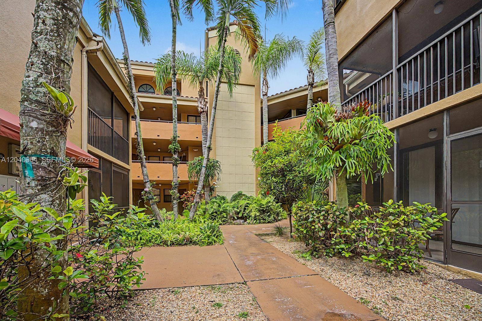 15575 Miami Lakeway N # 206, Miami Lakes FL 33014