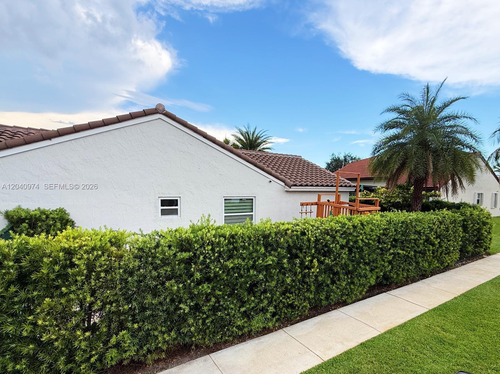 Pembroke Pines, FL 33029 photo 5
