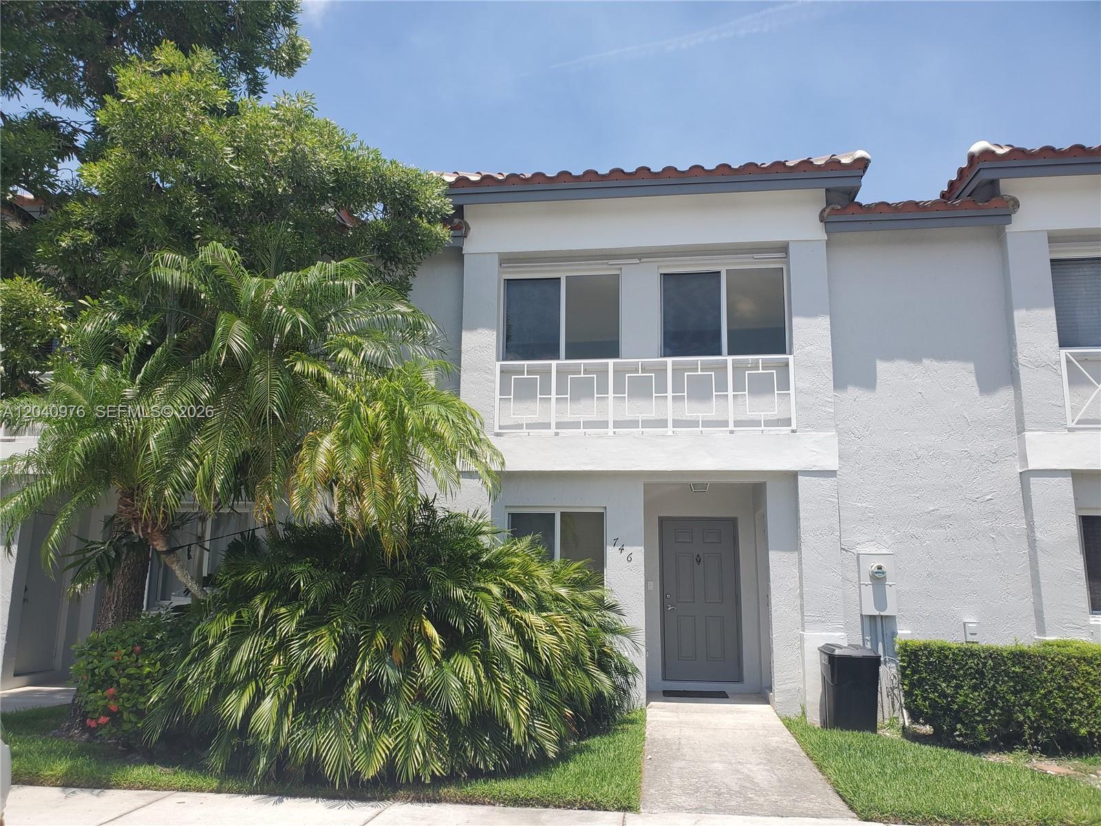 746 NW 208th Way, Pembroke Pines FL 33029 photo 2