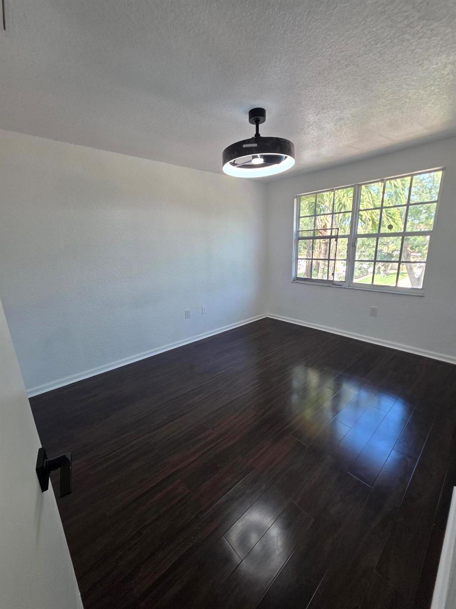 5466 NW 92nd Avenue, Sunrise FL 33351 photo 4