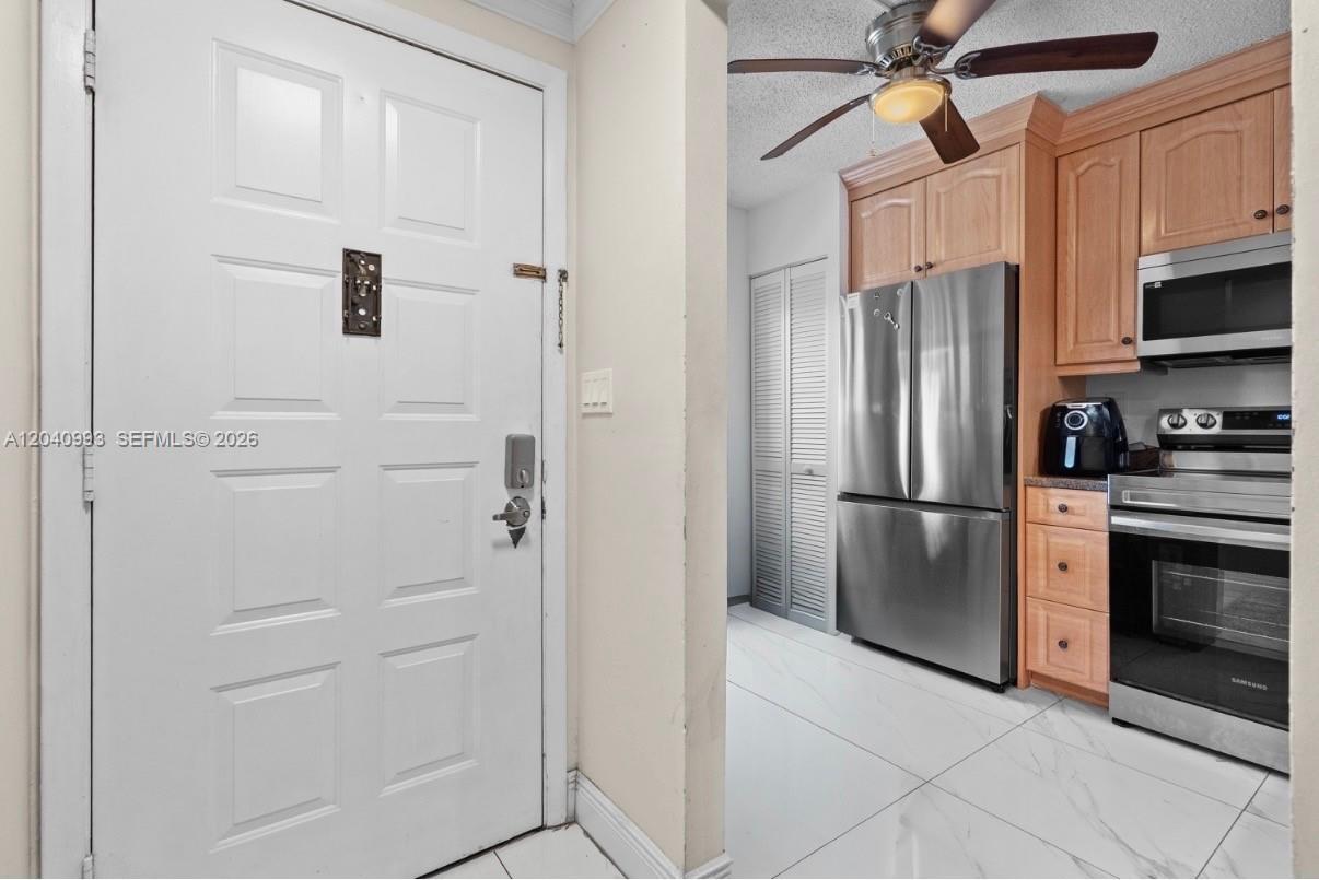 232 NW 60th Ave # 232, Margate FL 33063 photo 3