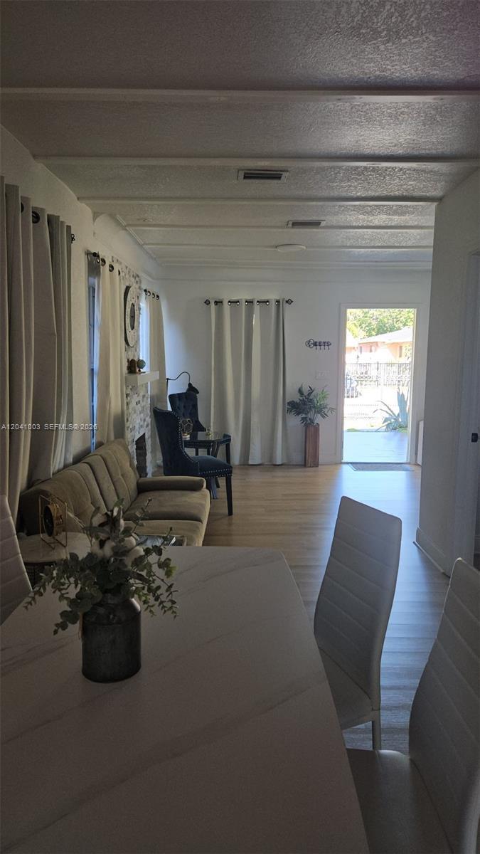 570 NW 97th St, Miami FL 33150 photo 5