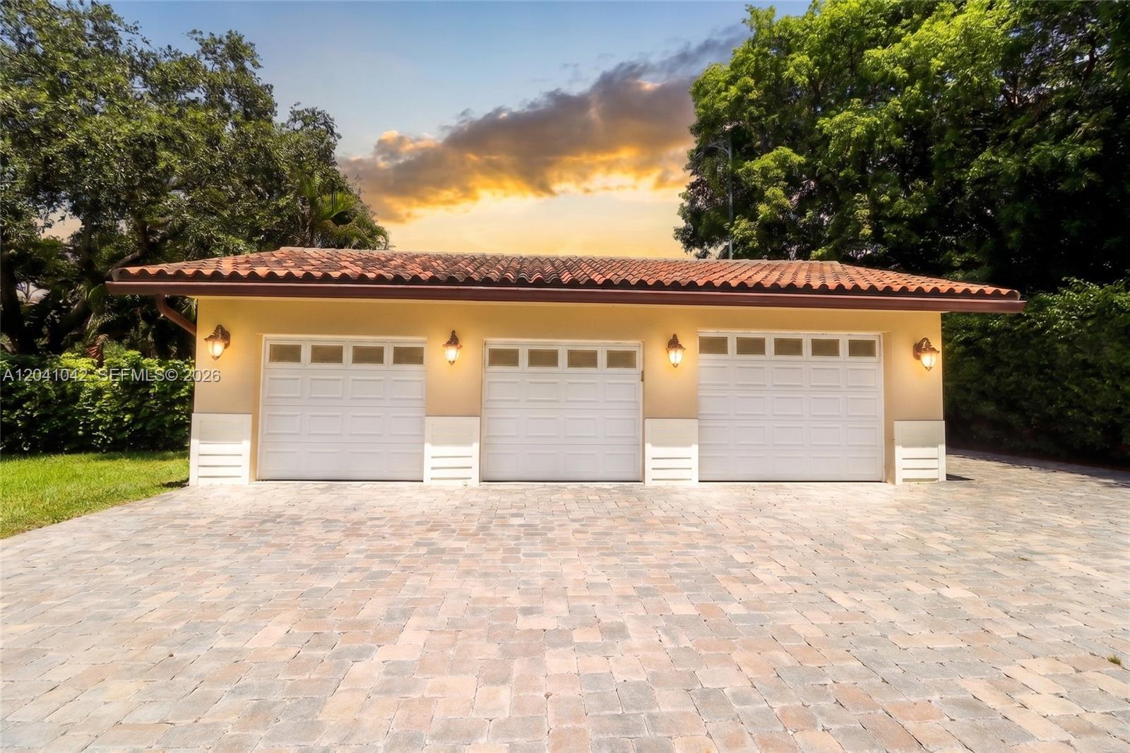 15144 SW 72nd Ct, Palmetto Bay FL 33158 photo 4