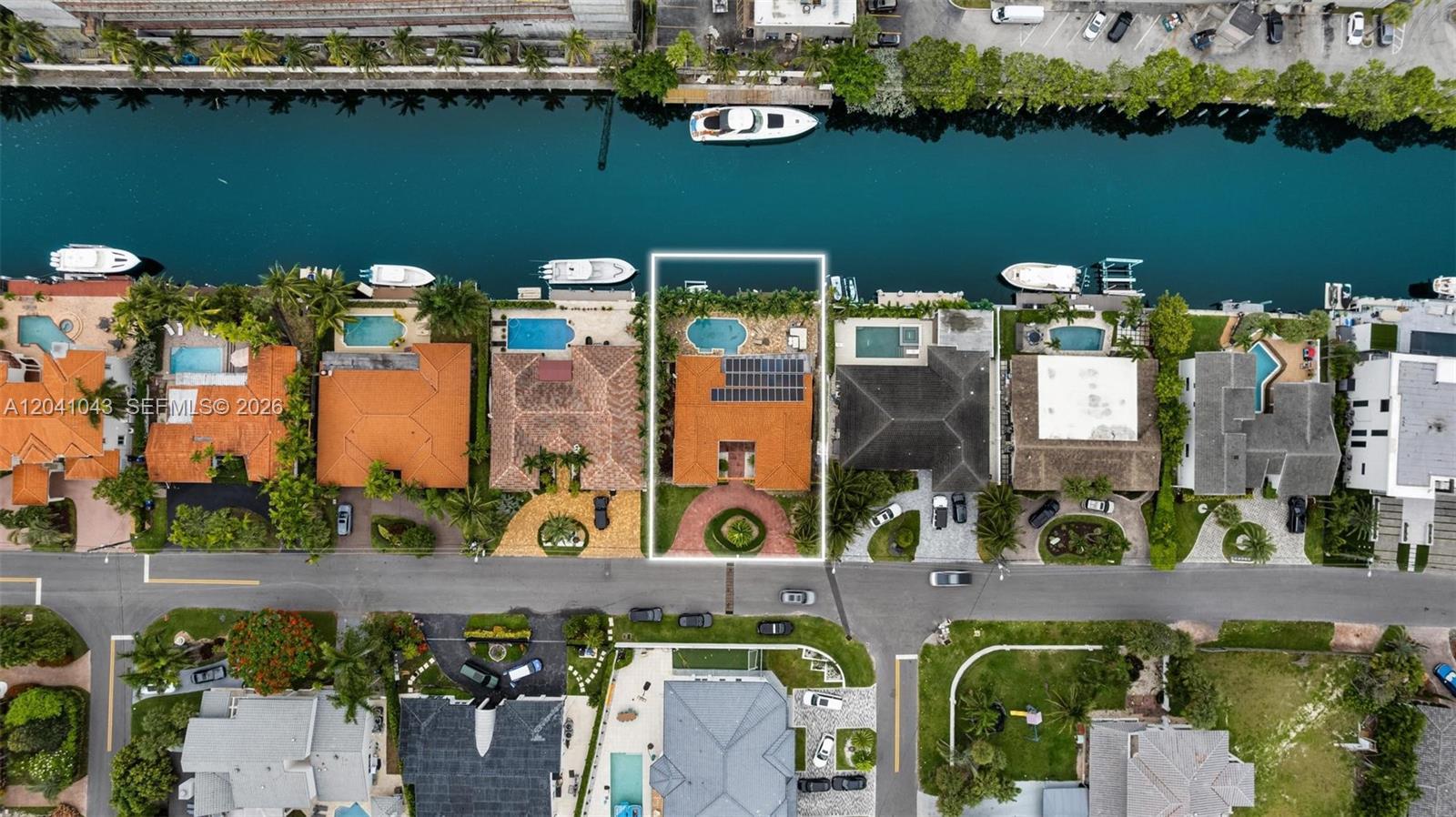 3220 NE 164th St, North Miami Beach FL 33160