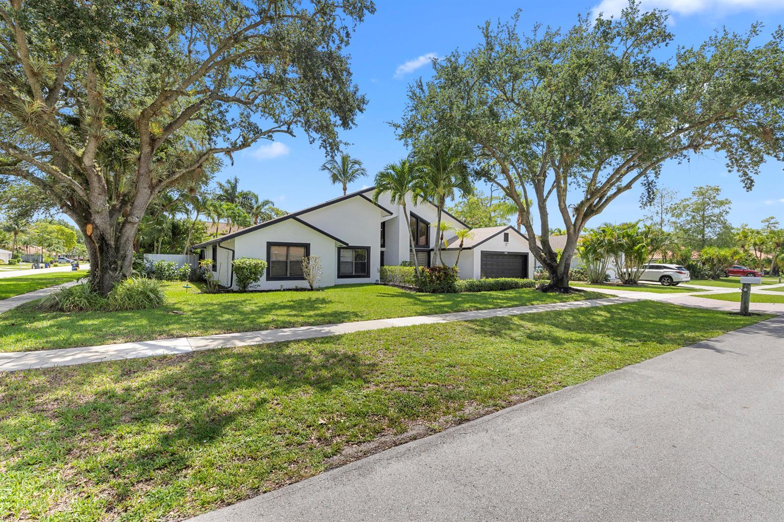 1146 Reading Terrace, Wellington FL 33414 photo 3