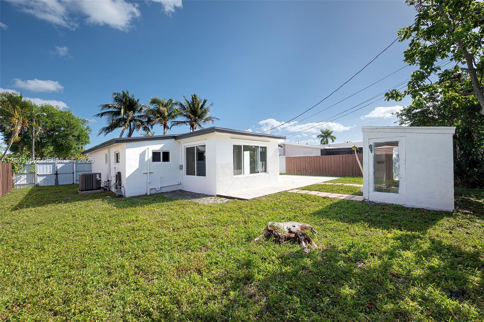 3524 SW 14th St, Fort Lauderdale FL 33312
