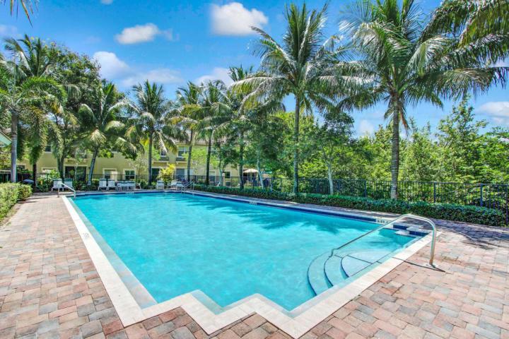 261 Lake Monterey Circle, Boynton Beach FL 33426 photo 3