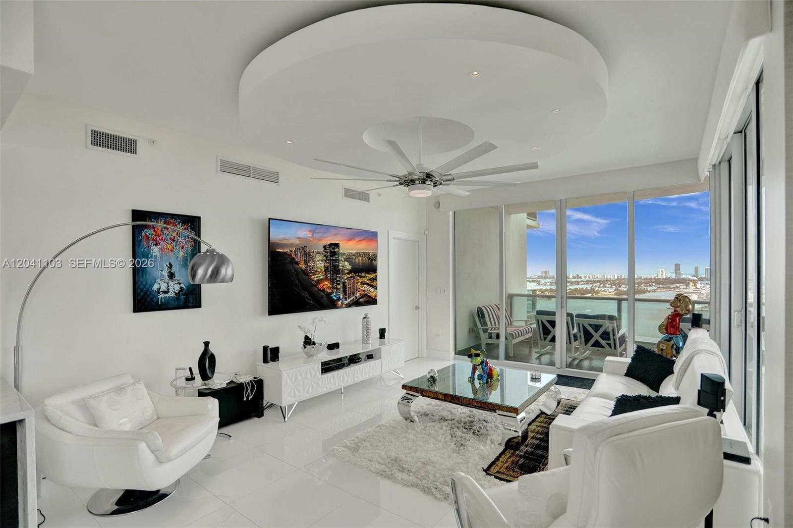 900 Biscayne Blvd # 2901, Miami FL 33132 photo 3