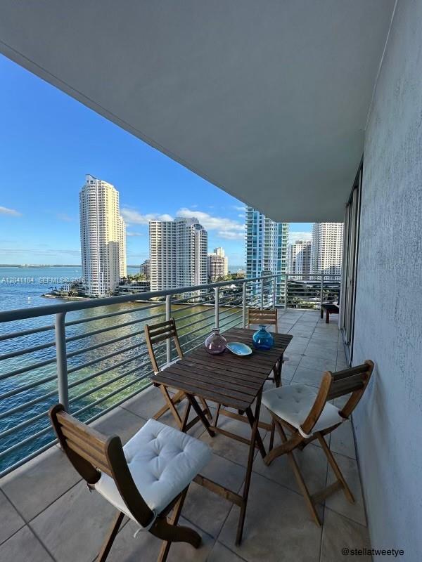 325 S Biscayne Blvd # 1523, Miami FL 33131 photo 3