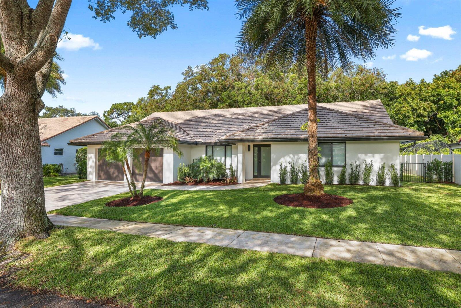 3901 NW 27th Avenue, Boca Raton FL 33434 photo 2