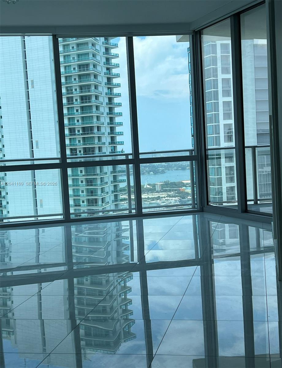 851 NE 1st Ave # 3803, Miami FL 33132 photo 3