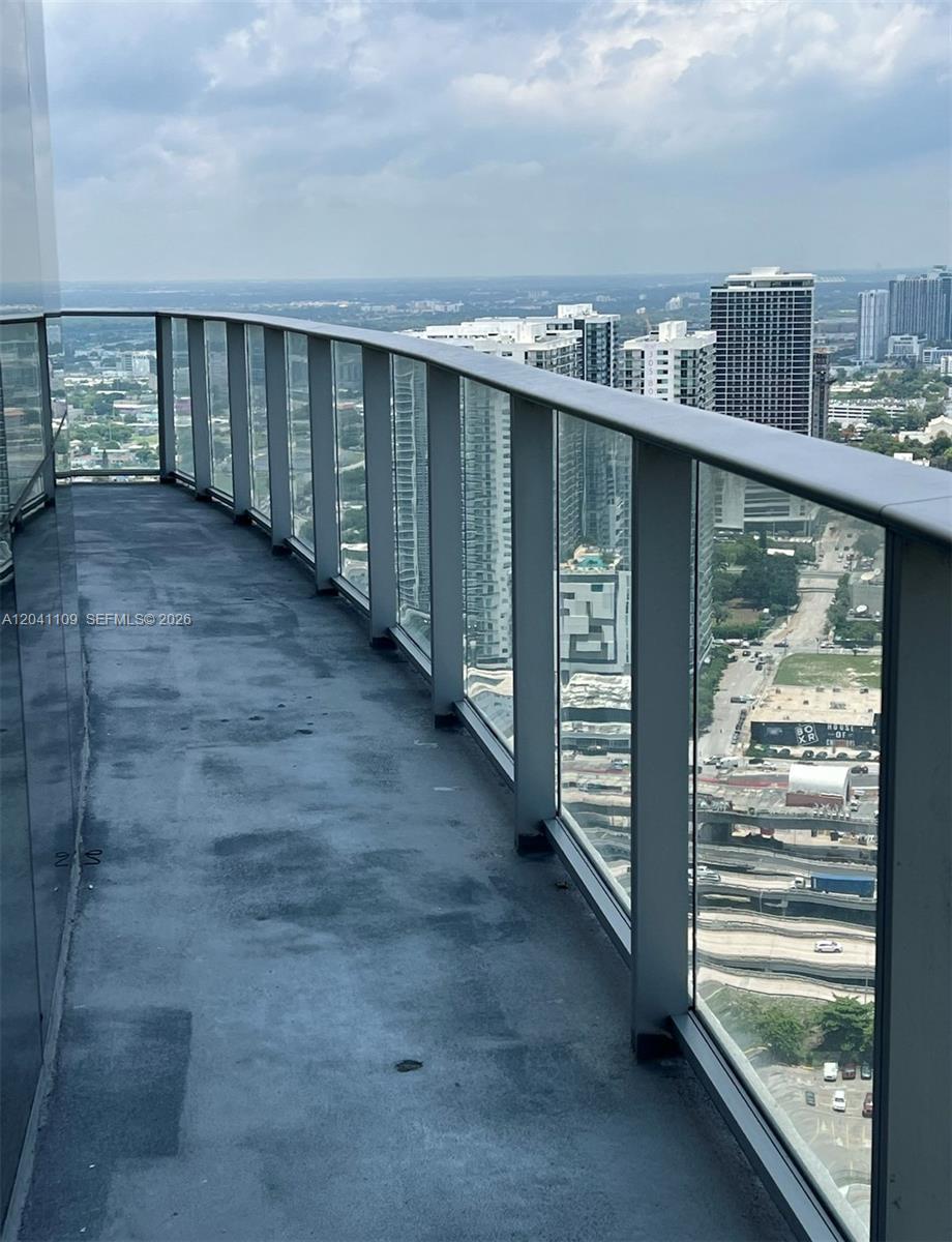 851 NE 1st Ave # 3803, Miami FL 33132 photo 4