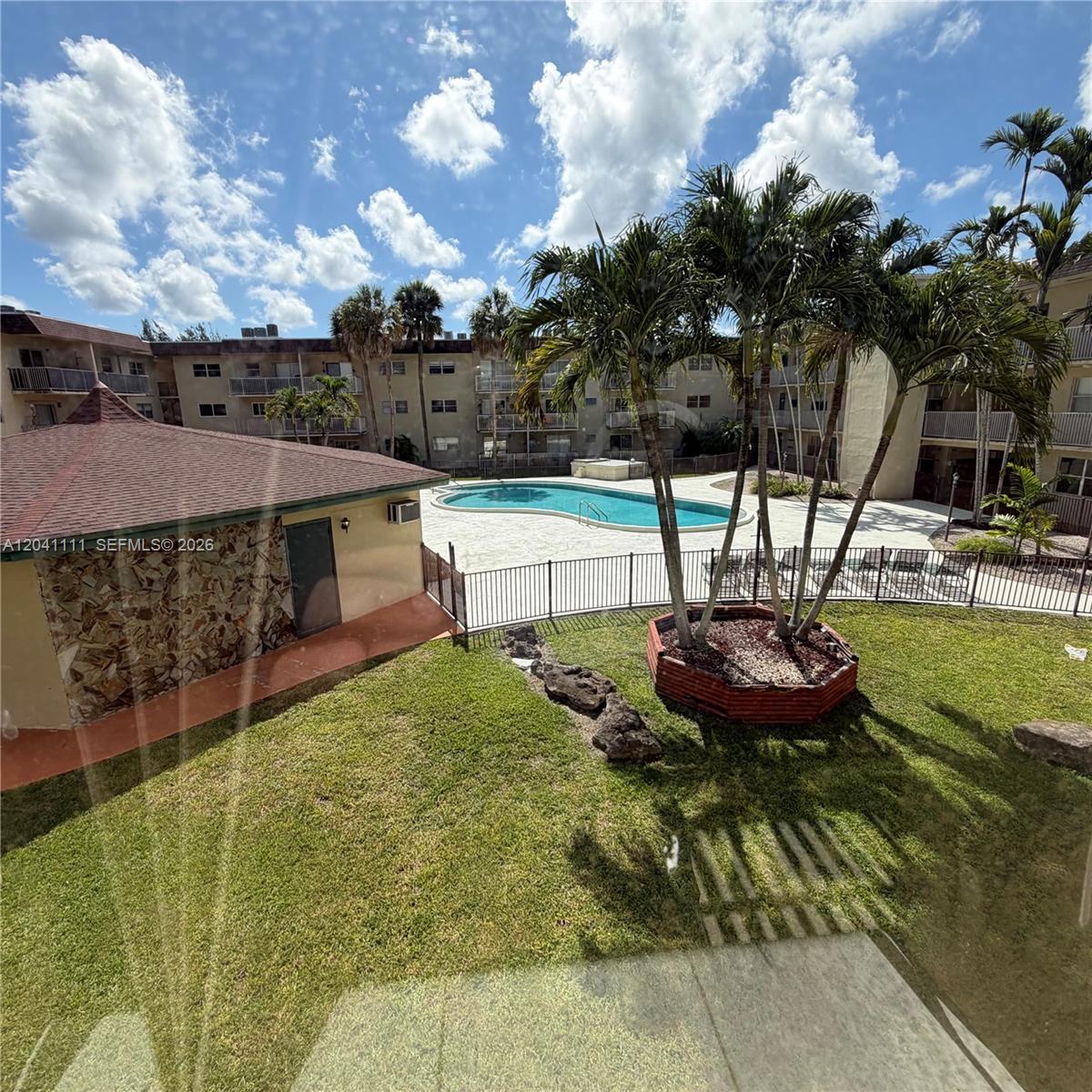 7505 SW 82nd St # 206, Miami FL 33143 photo 3