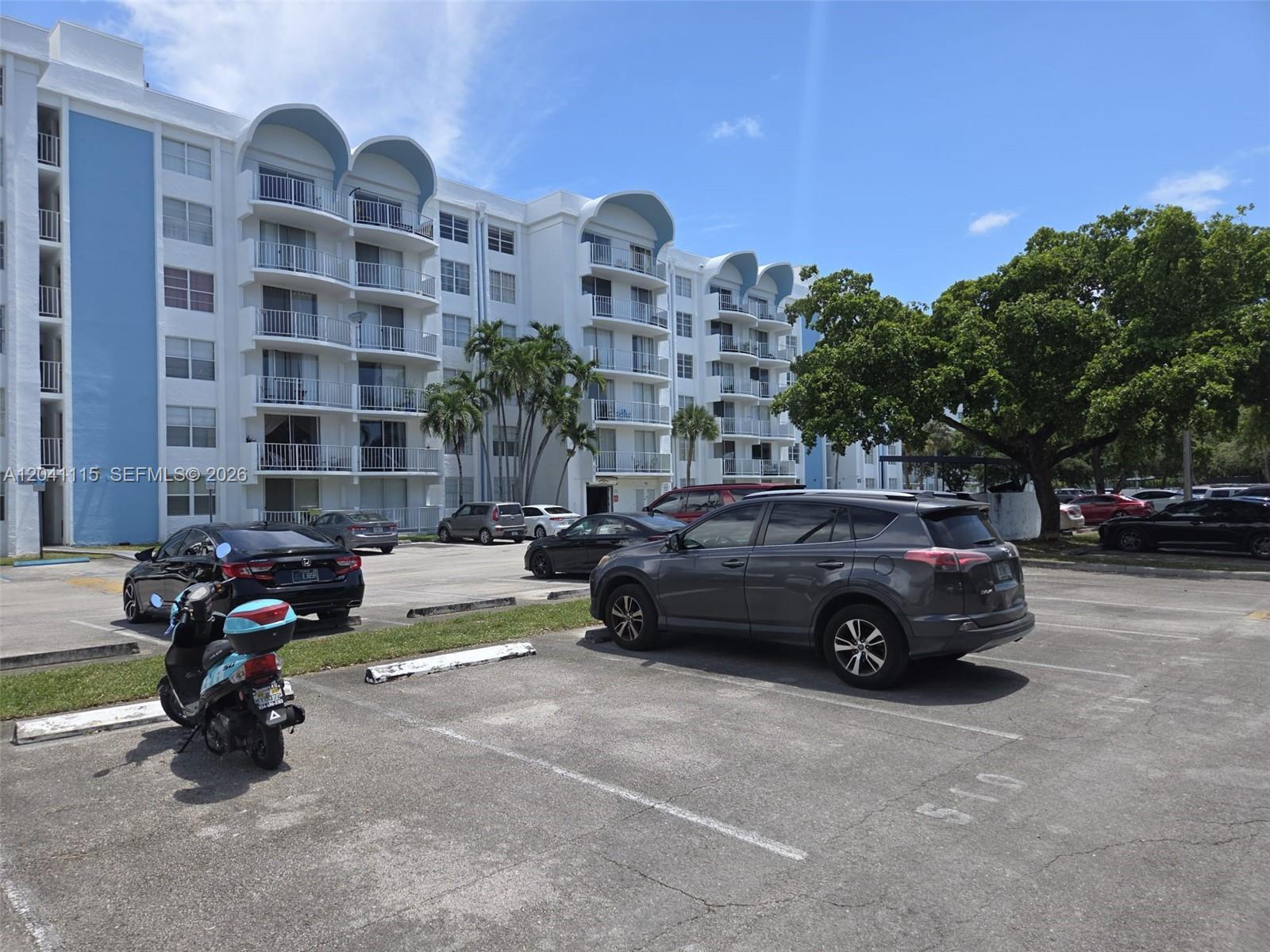 496 NW 165th St Rd # 214, Miami FL 33169 photo 2