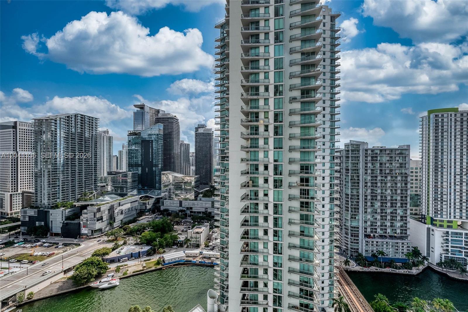 90 SW 3rd St # 3211, Miami FL 33130 photo 3