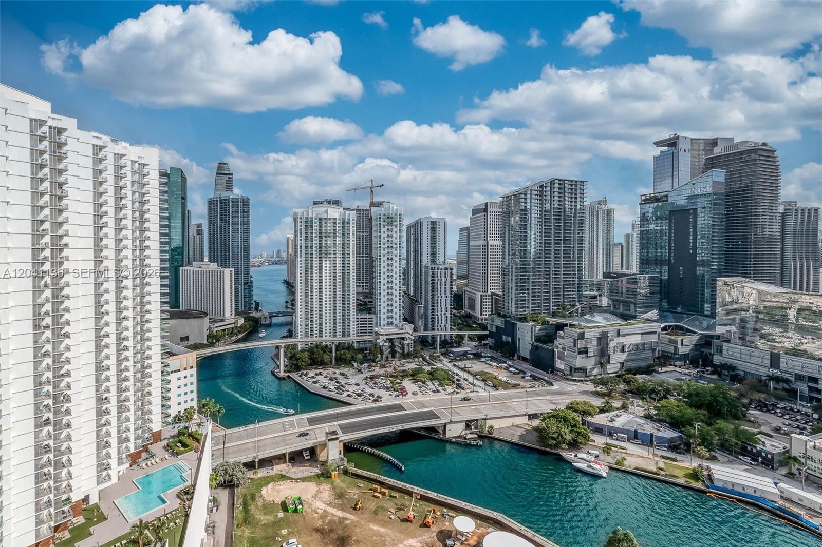 90 SW 3rd St # 3211, Miami FL 33130