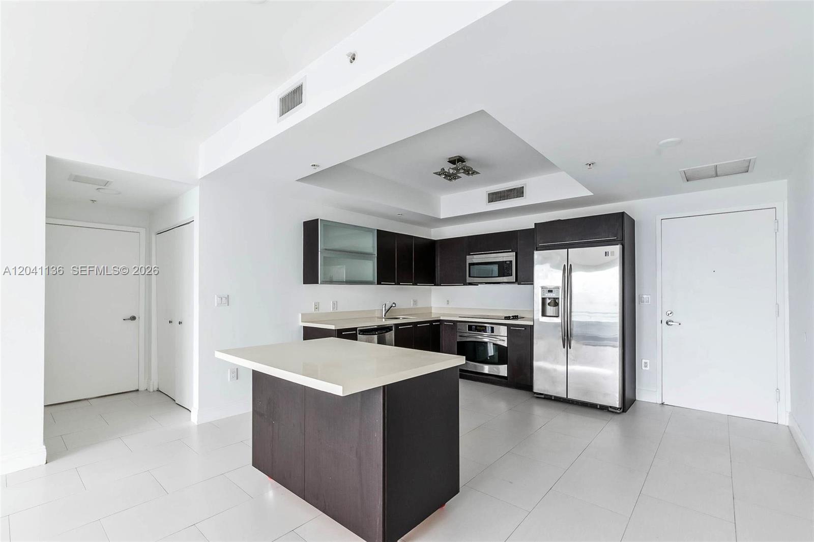 90 SW 3rd St # 3211, Miami FL 33130 photo 5